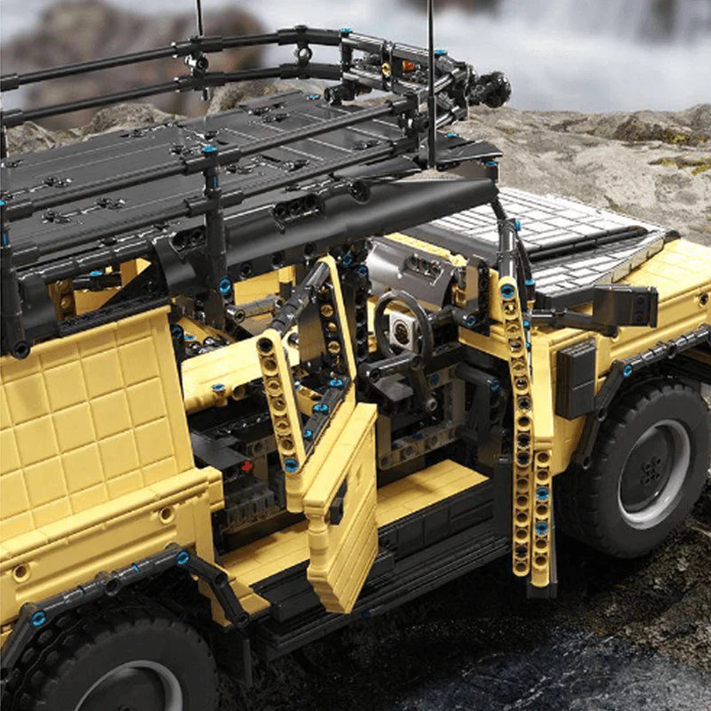 Britischer Safari-Geländewagen | 3380 Stück