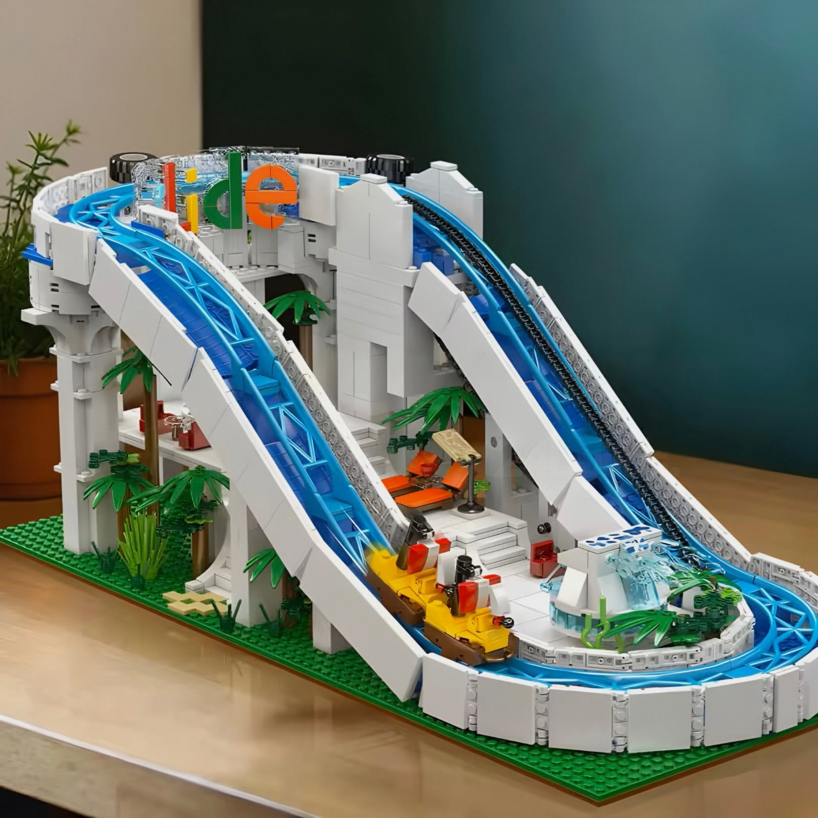 Motorisierte Wasserrutsche | 2088 Stück